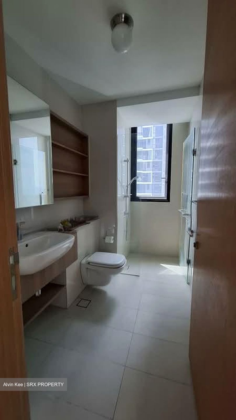 The Trilinq (D5), Condominium #588818791